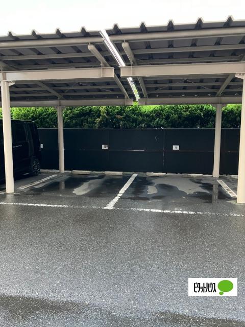 フローリアンコート壱番館（508） 駐車場