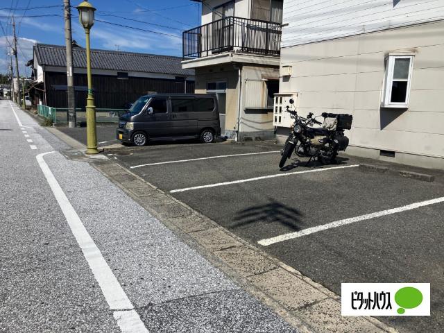 リバティ安原（101） 駐車場