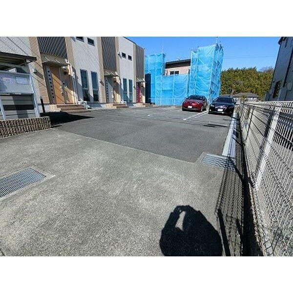 ファウンテンⅡ（3） 駐車場
