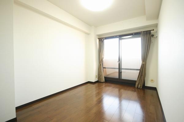 apartment 神戸９丁目