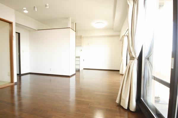 apartment 神戸９丁目