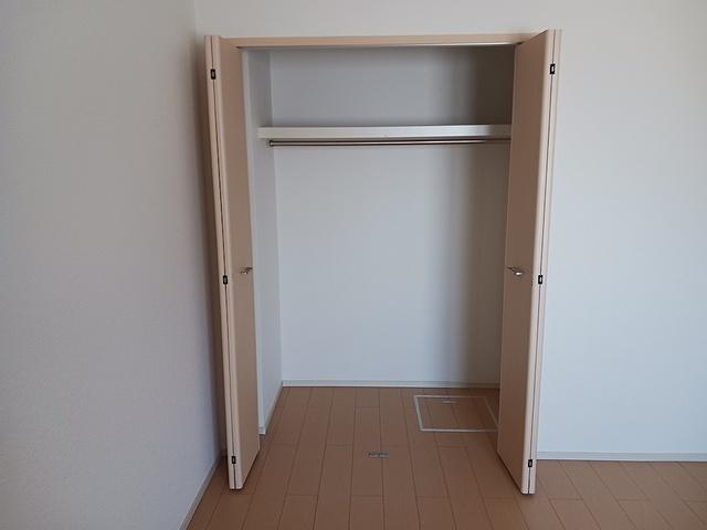 ブリリアント寺家ⅡＡ（101） 収納