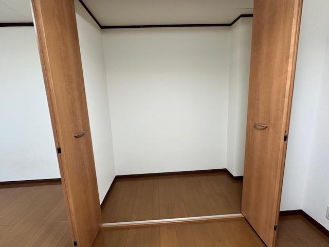 亀山第三ハイツ（301） 収納