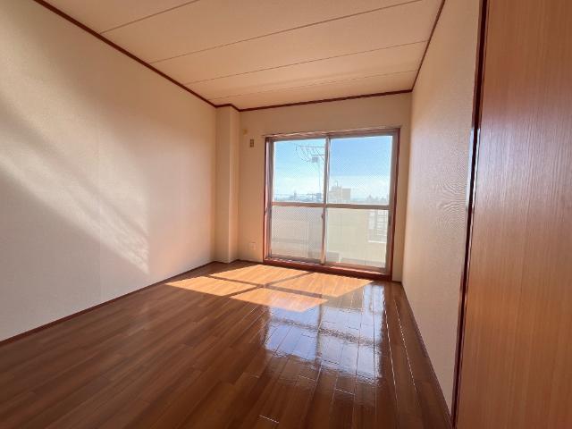 パールロイヤル江島 部屋画像