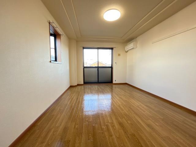 プチバイオレット 部屋画像