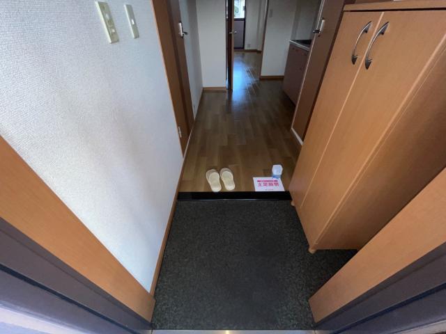 クレアハイツ 玄関