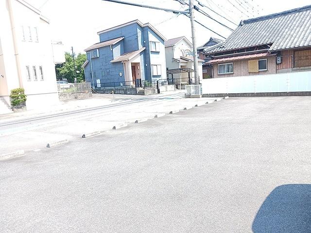 グレイス　メゾン　Ｍ　Ⅱ（102） 駐車場