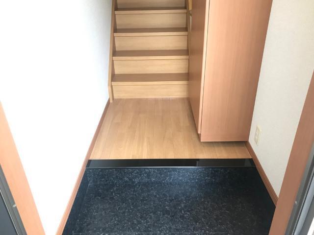フラワーピーチ 玄関