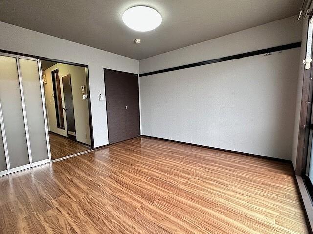 ユニバーサル岸岡A（103） 部屋画像