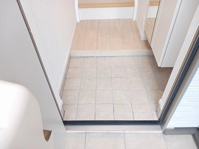 メゾン　ラフレシール（205） 玄関