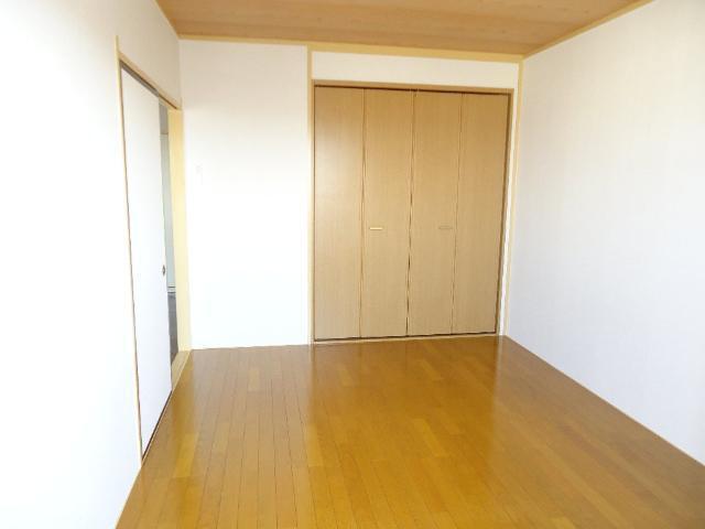 パールロイヤル江島 部屋画像
