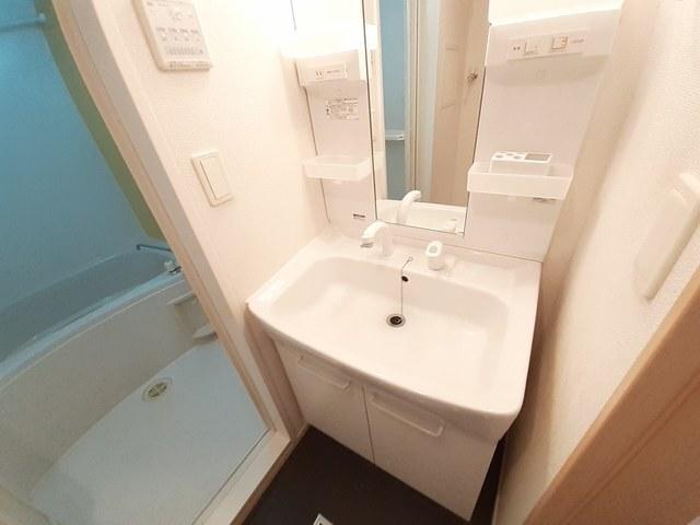 レクイアーレ７２　Ｂ（201） 洗面