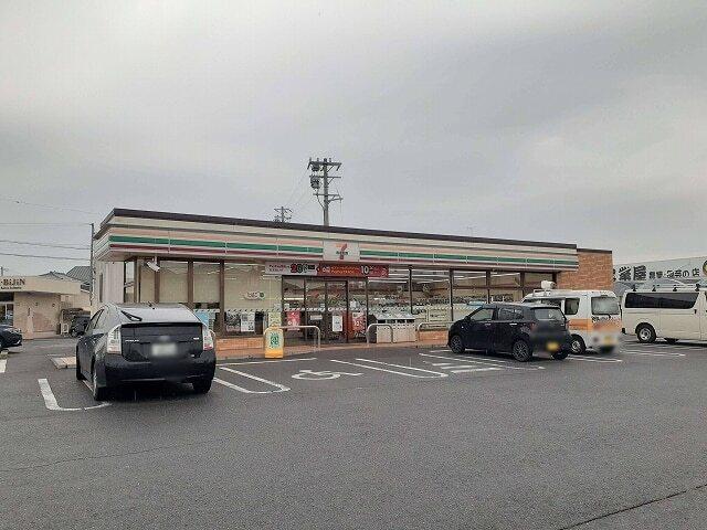 セブンイレブン岡田１丁目店：500m