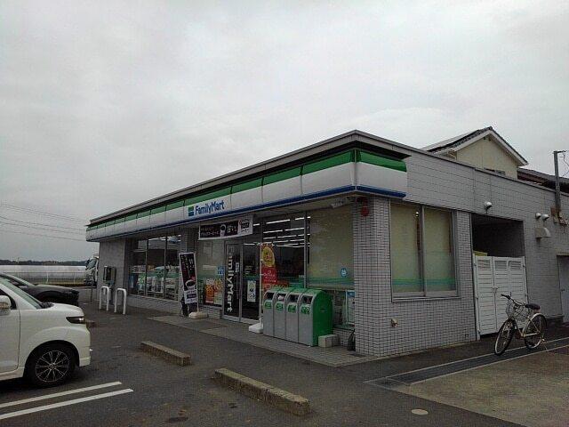 ファミリーマート鈴鹿おかだ店：550m