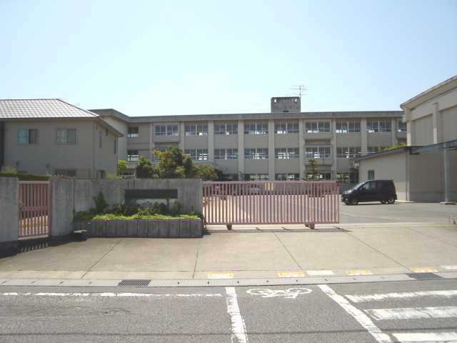 鈴鹿市立清和小学校：458m