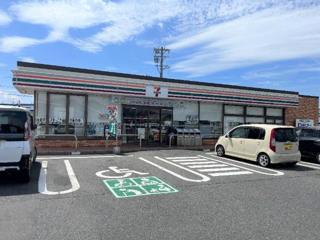 セブンイレブン鈴鹿岡田1丁目店：764m