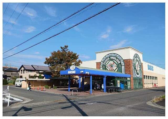 BASICpremium西条店：674m
