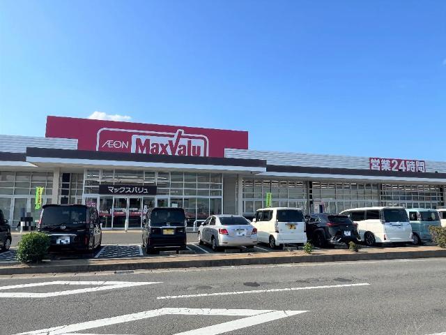 マックスバリュ鈴鹿住吉店：735m