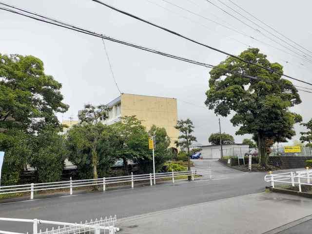鈴鹿市立　牧田小学校：400m