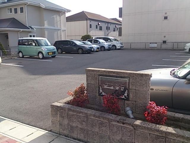 メルベーユＭⅡ（105） 駐車場