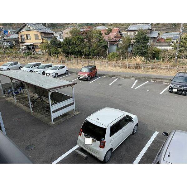 ワカバハイツ　Ｂ棟（202） 駐車場