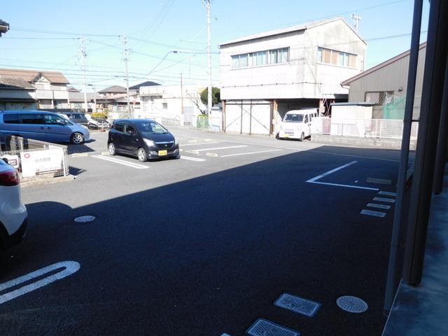 ラグランジュ ポイント エム（101） 駐車場