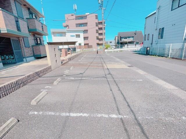 カーサ ハーモニー　B（202） 駐車場