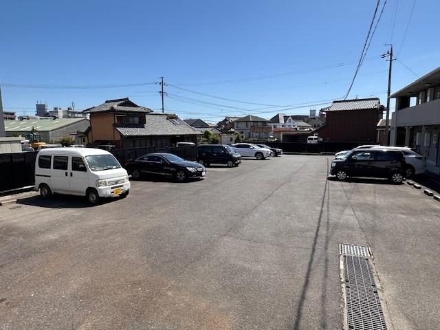 コーポアサヒ（206） 駐車場