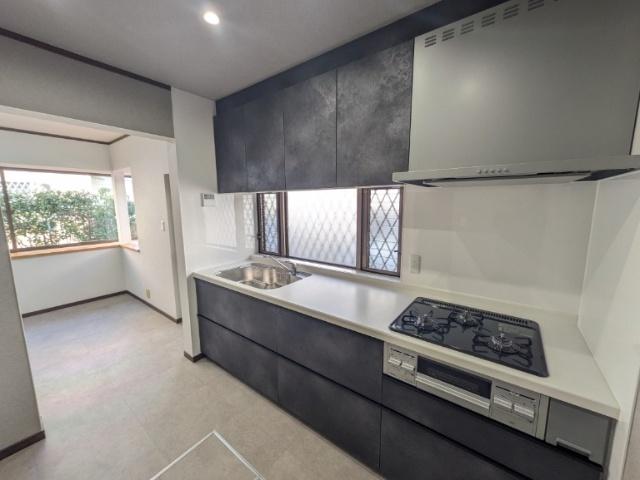 岸岡町中古戸建 キッチン
