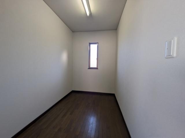 岸岡町中古戸建 収納