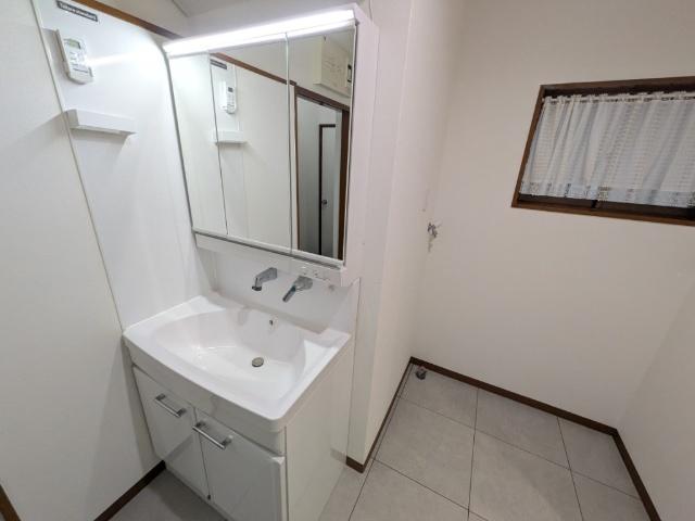 中旭が丘１丁目中古戸建 洗面