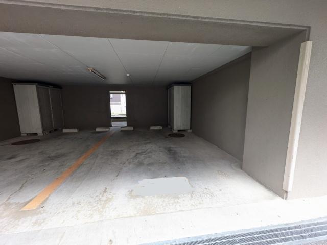 メゾン光洋白子駅前 駐車場