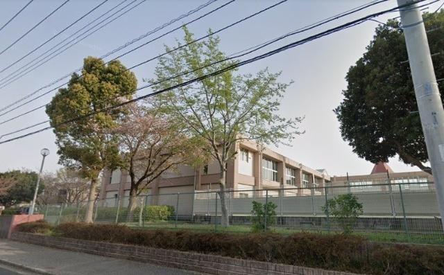 千葉市立小谷小学校：1176m