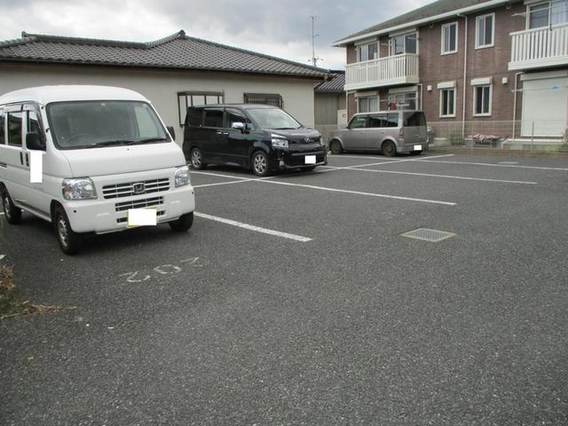 エクセル（101） 駐車場