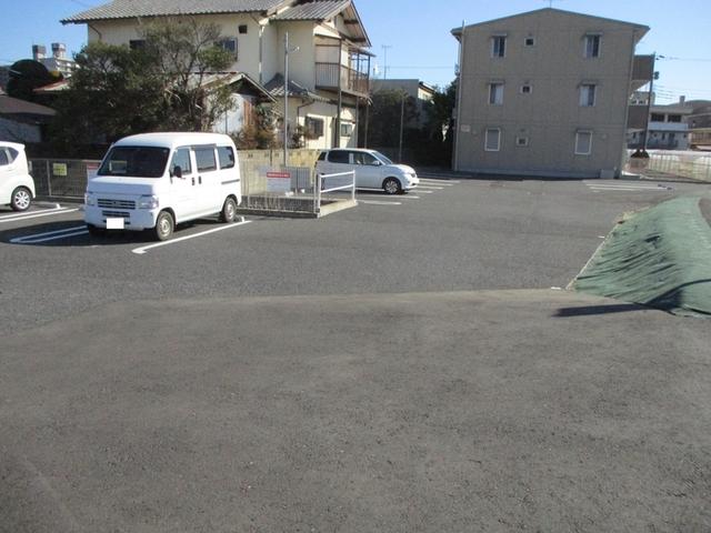 エコハウス（105） 駐車場