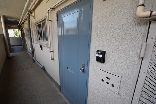 東八コーポ エントランス