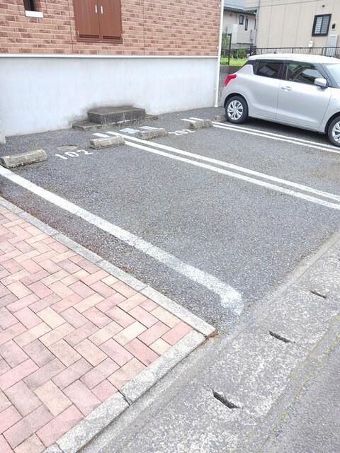 パーク　ピア（102） 駐車場