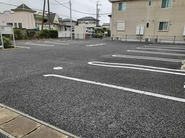 ジュネス　ド　アイサ（102） 駐車場
