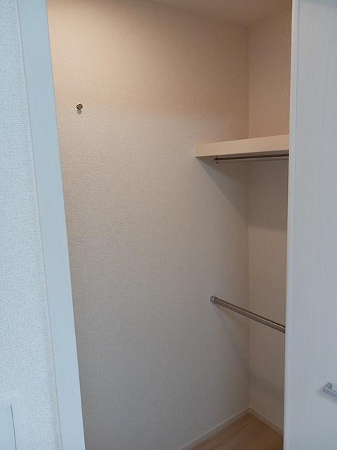 サン　ヴェール　大芝　Ⅲ　Ａ（102） 収納