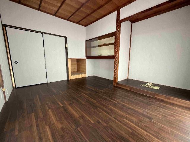 忍者屋敷みたいな家　下永吉3号貸家（1） 室内