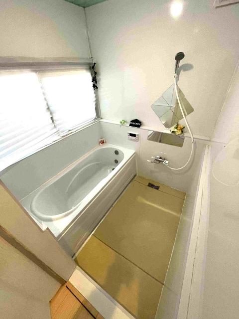 忍者屋敷みたいな家　下永吉3号貸家（1） バス／シャワー