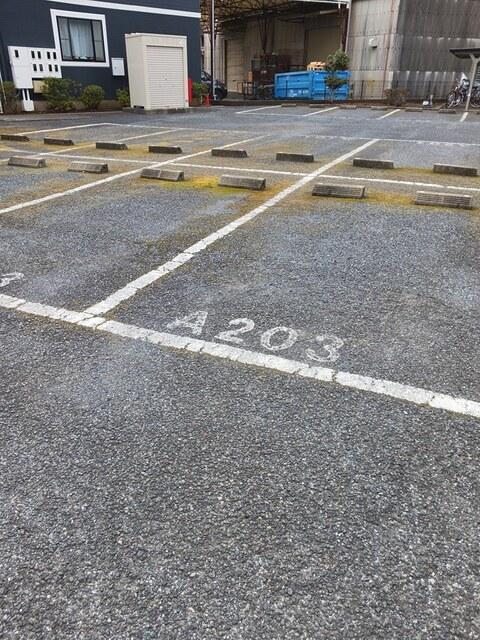 フォレストⅡ（202） 駐車場