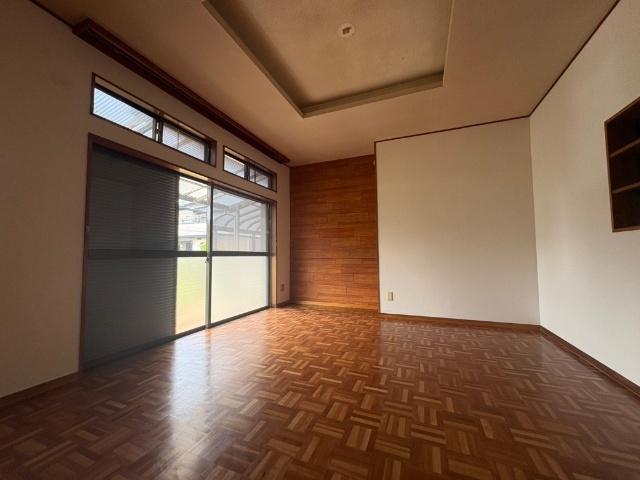 茂原市本小轡一戸建 リビング