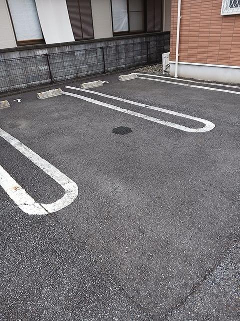 カーサ・グラード（101） 駐車場