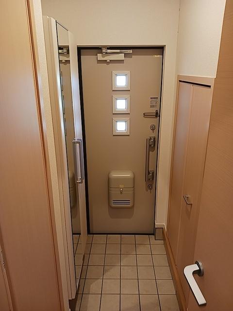 サンヴェール茂原Ｃ（101） 玄関