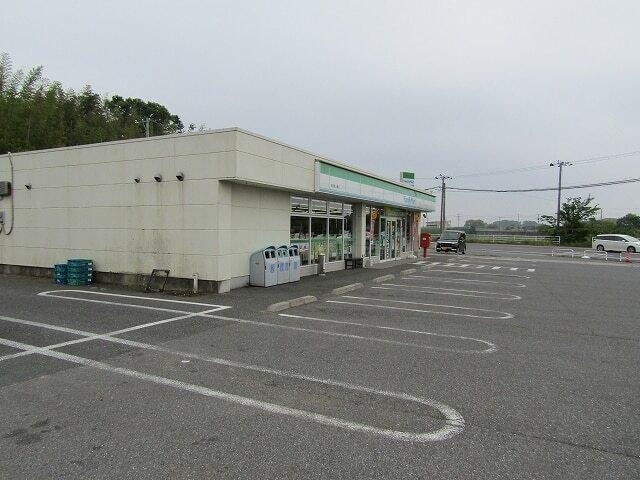 ファミリーマート茂原新小轡店：230m