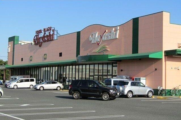 ハヤシ六ツ野店：850m