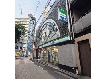 ファミリーマート横浜野毛仲通り店：41m