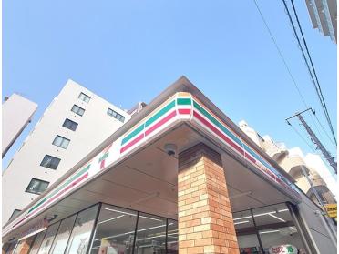 セブンイレブン横浜不老町1丁目店：138m