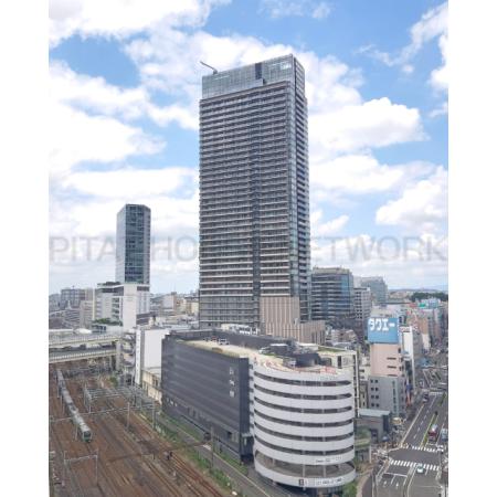 横浜駅西口のタワーマンション